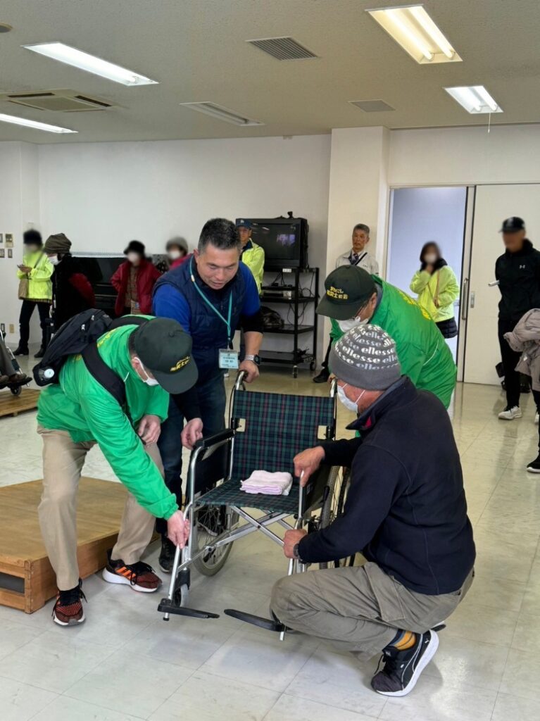 車椅子介助